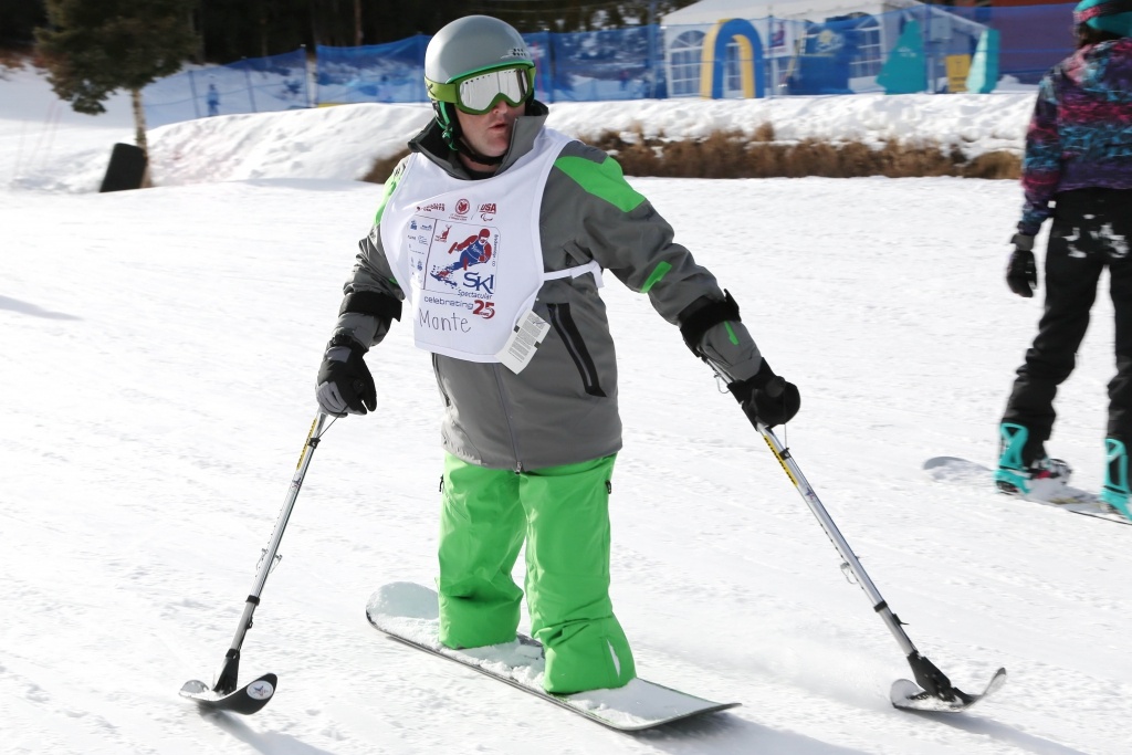 An adaptive snowboarder at dsusa 2014