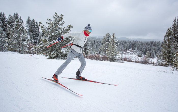 Emily Lovett cross country skiing