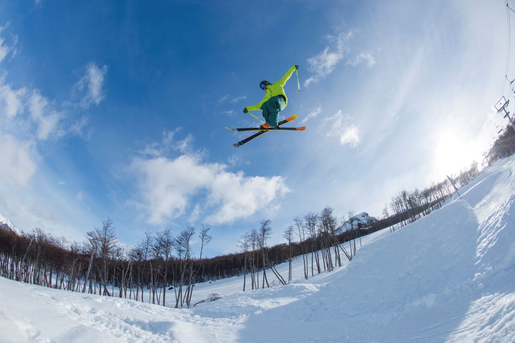 freestyle skiing